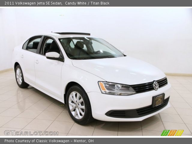 2011 Volkswagen Jetta SE Sedan in Candy White