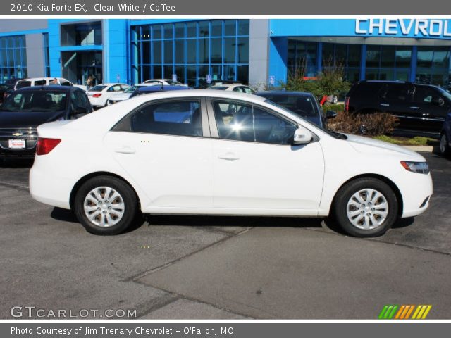 2010 Kia Forte EX in Clear White