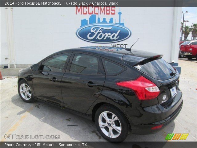 2014 Ford Focus SE Hatchback in Tuxedo Black