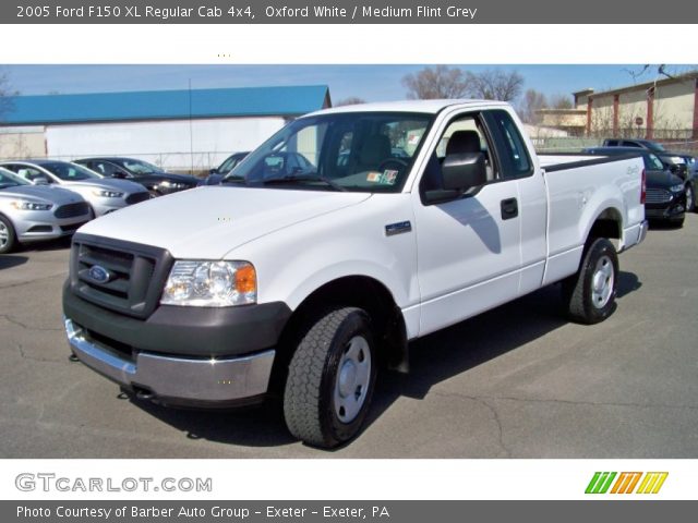 2005 Ford F150 XL Regular Cab 4x4 in Oxford White