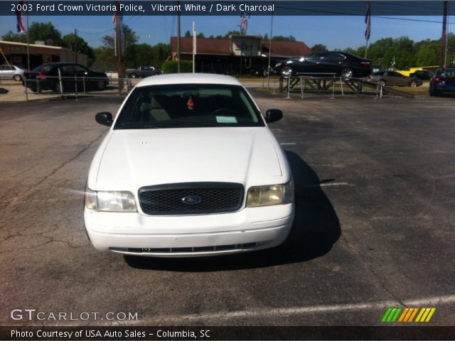 2003 Ford Crown Victoria Police in Vibrant White
