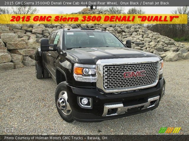 2015 GMC Sierra 3500HD Denali Crew Cab 4x4 Dual Rear Wheel in Onyx Black