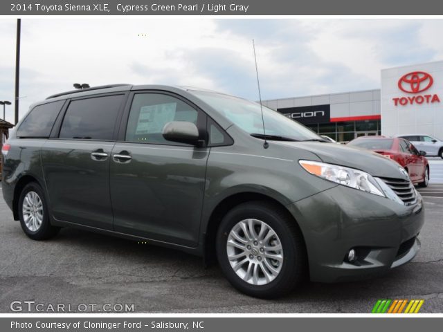 2014 Toyota Sienna XLE in Cypress Green Pearl