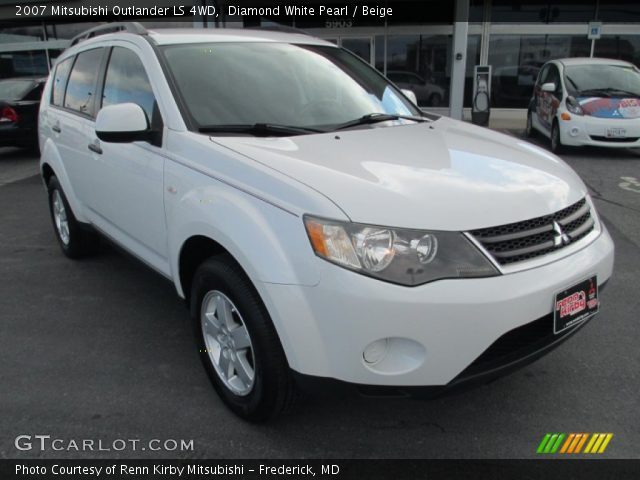 2007 Mitsubishi Outlander LS 4WD in Diamond White Pearl