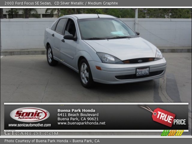 2003 Ford Focus SE Sedan in CD Silver Metallic