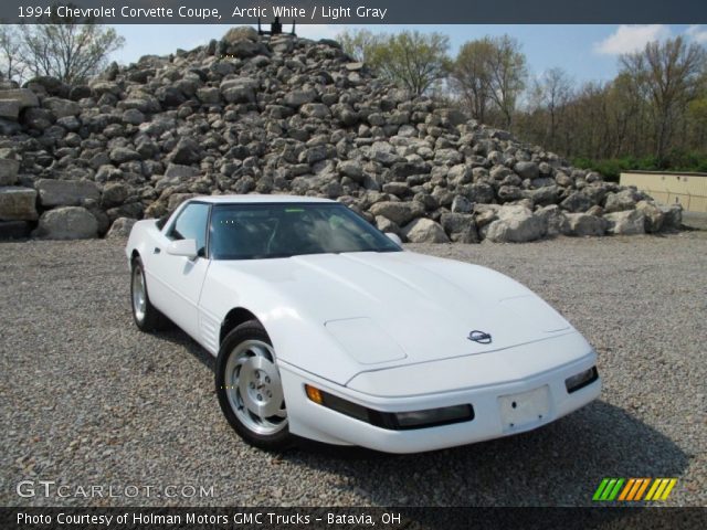 1994 Chevrolet Corvette Coupe in Arctic White