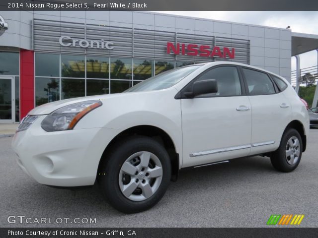 2014 Nissan Rogue Select S in Pearl White