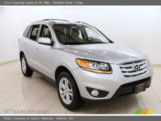 2010 Hyundai Santa Fe SE 4WD in Radiant Silver