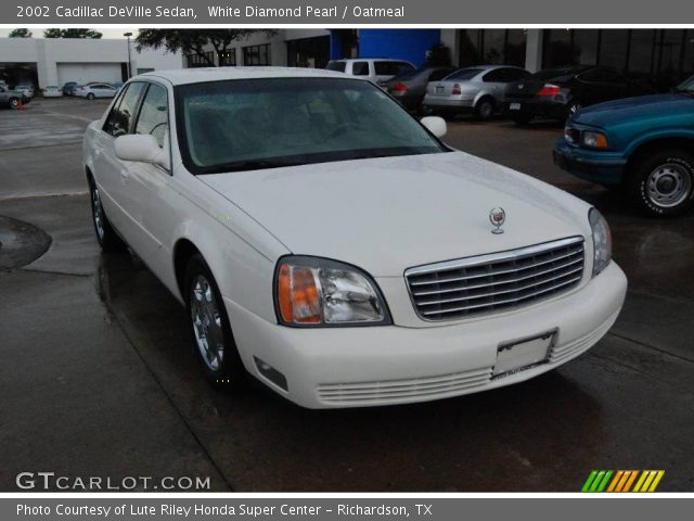 2002 Cadillac DeVille Sedan in White Diamond Pearl