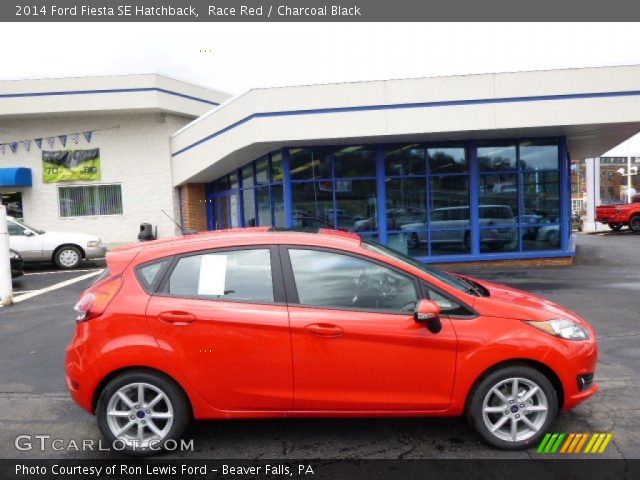 2014 Ford Fiesta SE Hatchback in Race Red