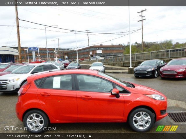 2014 Ford Fiesta SE Hatchback in Race Red