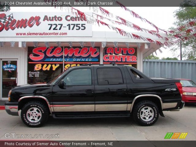 2004 Chevrolet Avalanche 1500 4x4 in Black