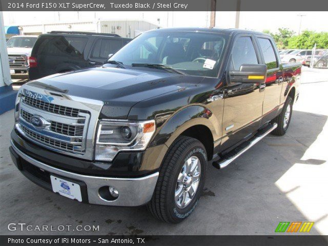 2014 Ford F150 XLT SuperCrew in Tuxedo Black