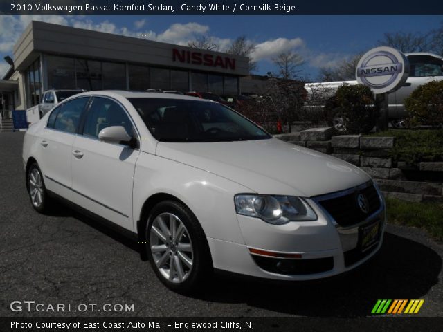 2010 Volkswagen Passat Komfort Sedan in Candy White