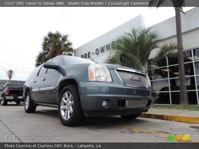 2007 GMC Yukon XL Denali AWD in Stealth Gray Metallic