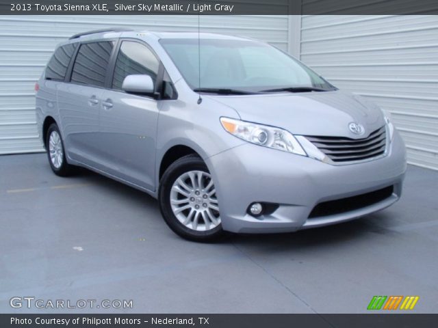 2013 Toyota Sienna XLE in Silver Sky Metallic