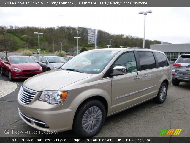 2014 Chrysler Town & Country Touring-L in Cashmere Pearl