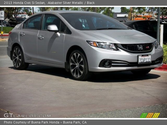 2013 Honda Civic Si Sedan in Alabaster Silver Metallic