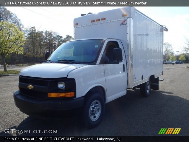 2014 Chevrolet Express Cutaway 3500 Utility Van in Summit White