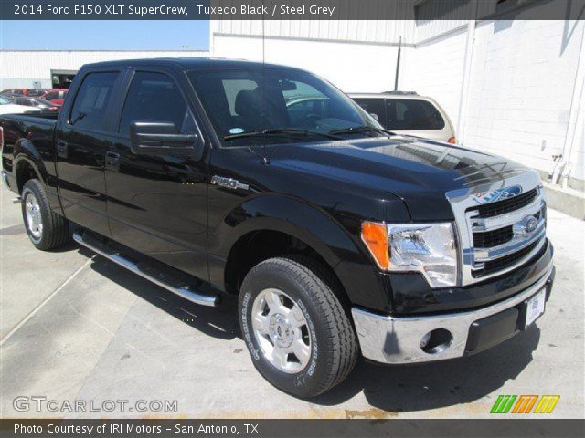 2014 Ford F150 XLT SuperCrew in Tuxedo Black