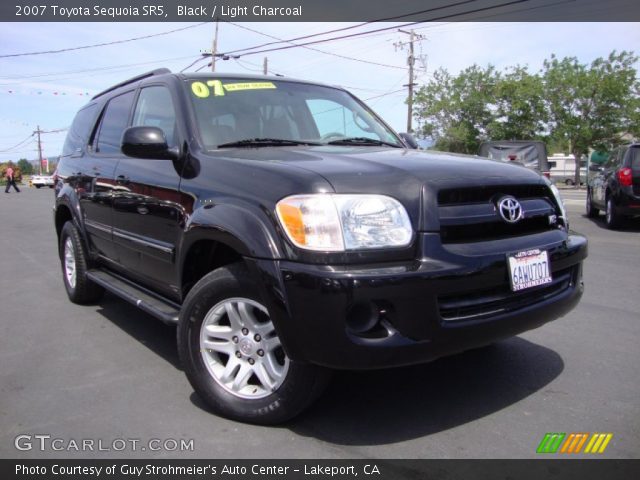 2007 Toyota Sequoia SR5 in Black