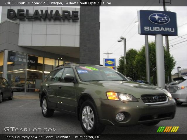 2005 Subaru Outback 2.5i Wagon in Willow Green Opal