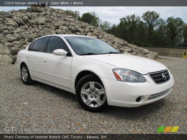 2004 Nissan Altima 2.5 S in Satin White