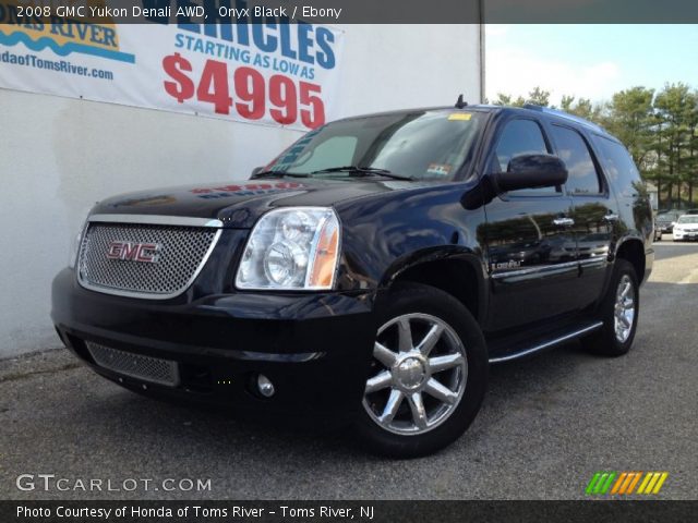 2008 GMC Yukon Denali AWD in Onyx Black