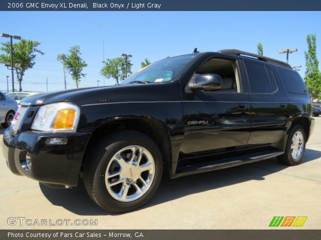 2006 GMC Envoy XL Denali in Black Onyx