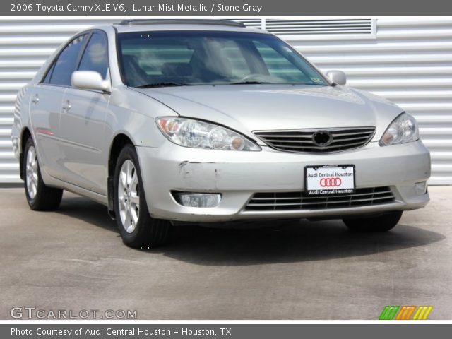 2006 Toyota Camry XLE V6 in Lunar Mist Metallic