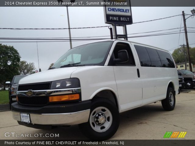 2014 Chevrolet Express 3500 Passenger LT in Summit White