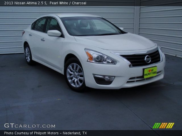 2013 Nissan Altima 2.5 S in Pearl White