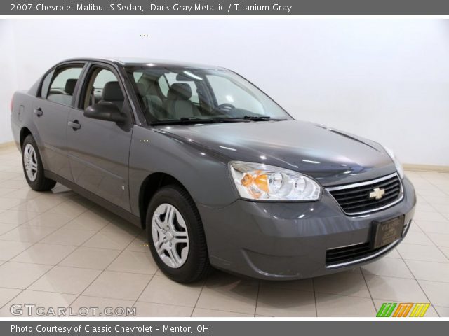 2007 Chevrolet Malibu LS Sedan in Dark Gray Metallic