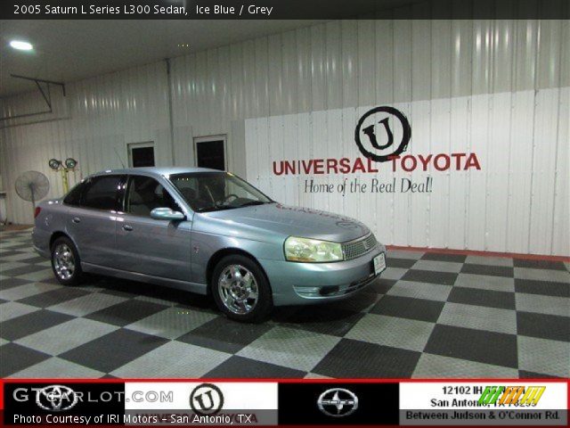 2005 Saturn L Series L300 Sedan in Ice Blue