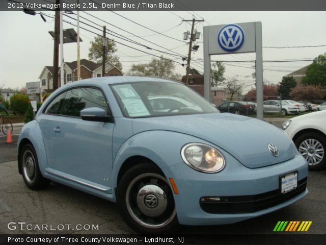 2012 Volkswagen Beetle 2.5L in Denim Blue