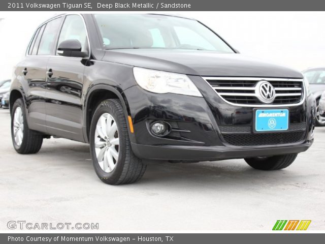 2011 Volkswagen Tiguan SE in Deep Black Metallic
