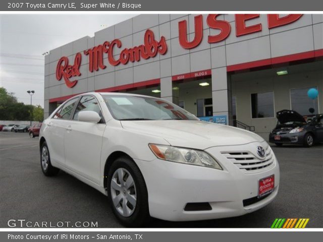 2007 Toyota Camry LE in Super White
