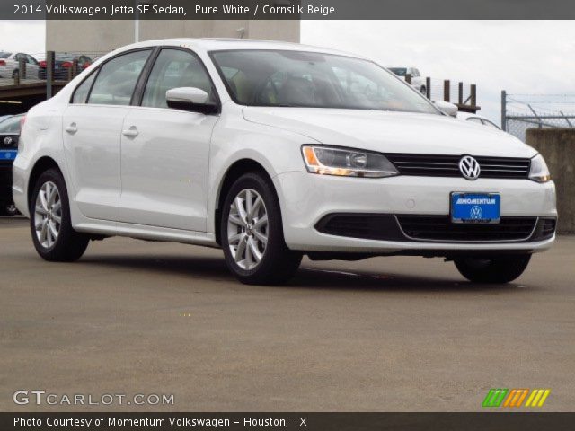 2014 Volkswagen Jetta SE Sedan in Pure White