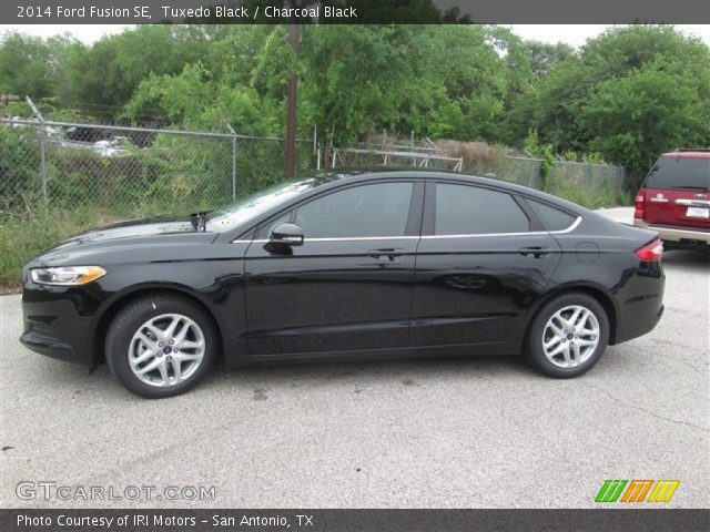 2014 Ford Fusion SE in Tuxedo Black