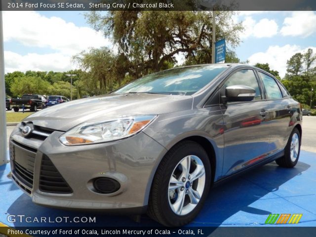2014 Ford Focus SE Sedan in Sterling Gray