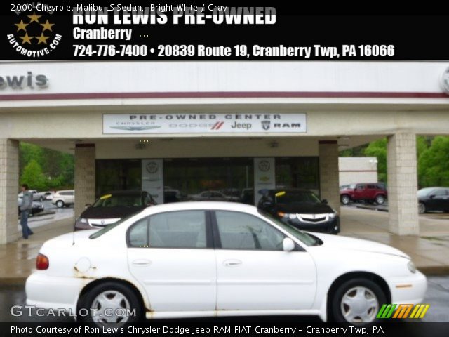 2000 Chevrolet Malibu LS Sedan in Bright White