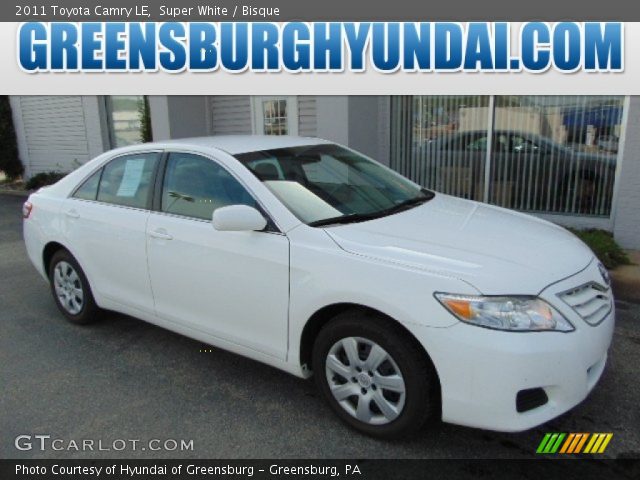 2011 Toyota Camry LE in Super White