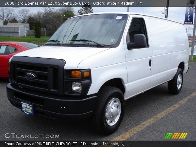 2008 Ford E Series Van E250 Super Duty Cargo in Oxford White