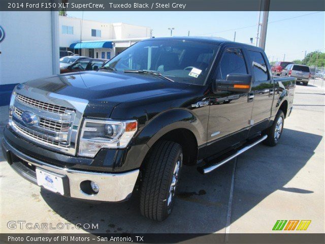 2014 Ford F150 XLT SuperCrew in Tuxedo Black