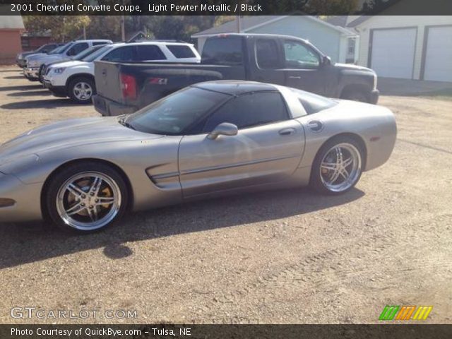2001 Chevrolet Corvette Coupe in Light Pewter Metallic