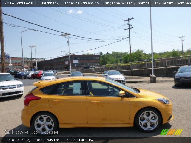 2014 Ford Focus ST Hatchback in Tangerine Scream