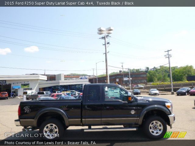 2015 Ford F250 Super Duty Lariat Super Cab 4x4 in Tuxedo Black