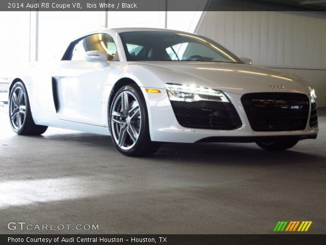 2014 Audi R8 Coupe V8 in Ibis White