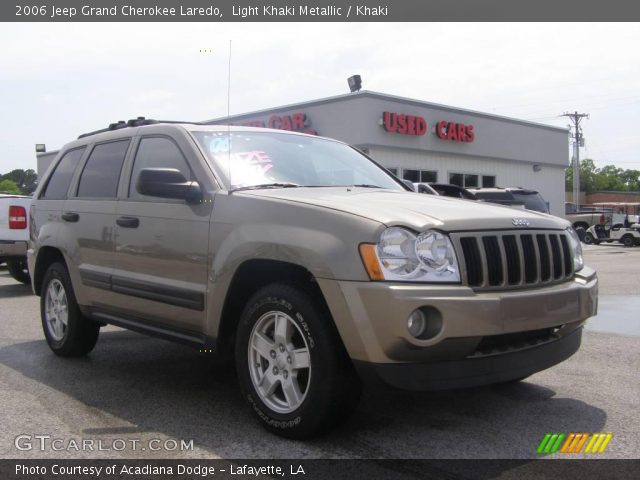 2006 Jeep Grand Cherokee Laredo in Light Khaki Metallic