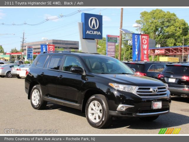2011 Toyota Highlander SE 4WD in Black